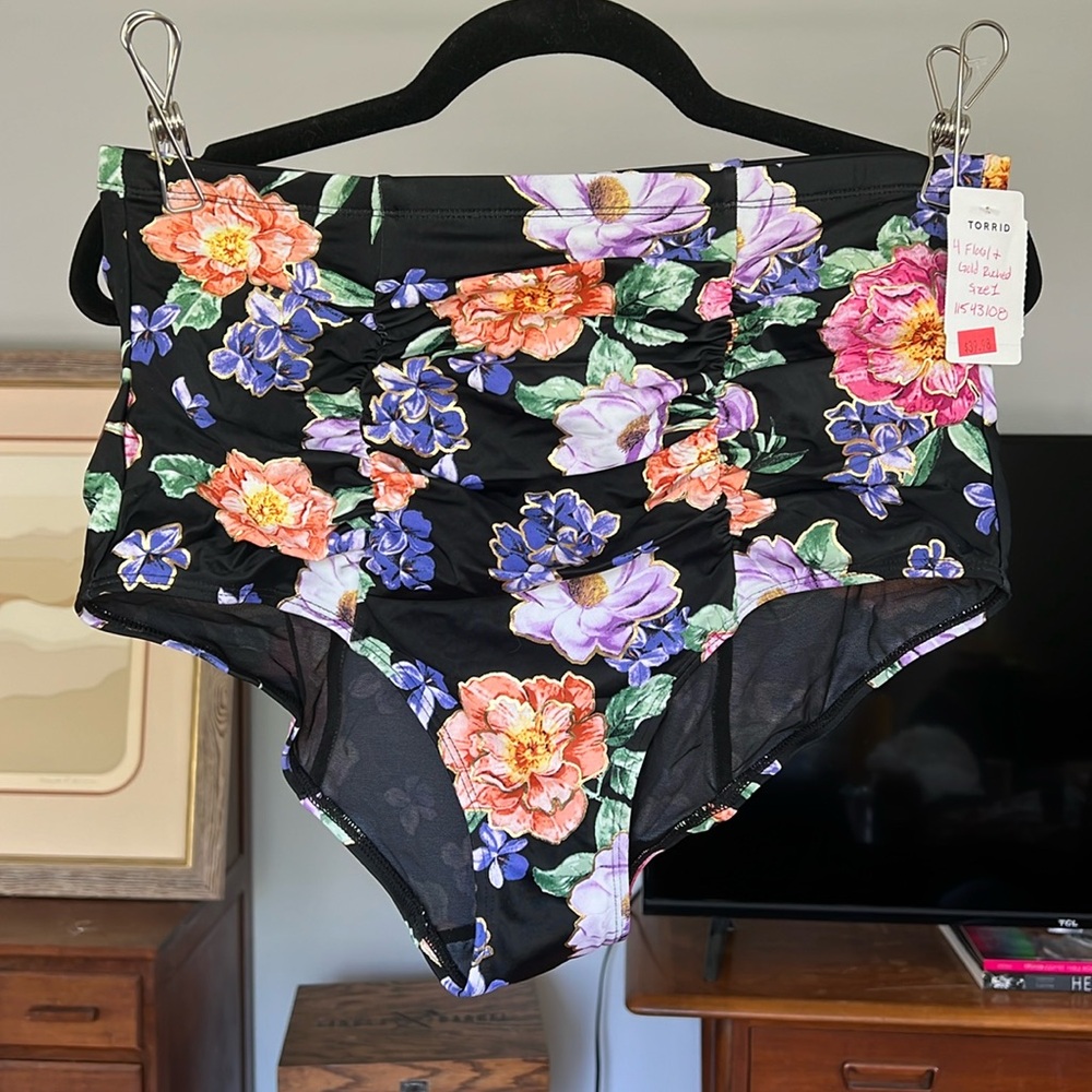 Torrid Floral and Gold Rouched high waisted swim bottoms size 1